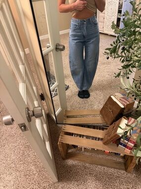 Levi's bowed jeans